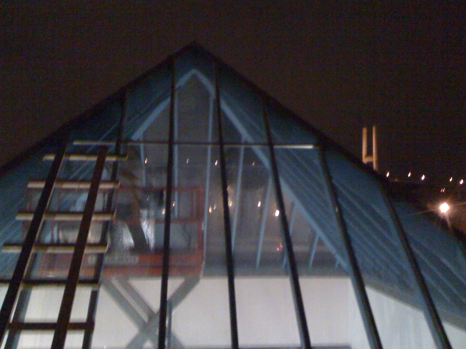 Skylight Vancouver company. Glass Repair, Replacement and Installation.